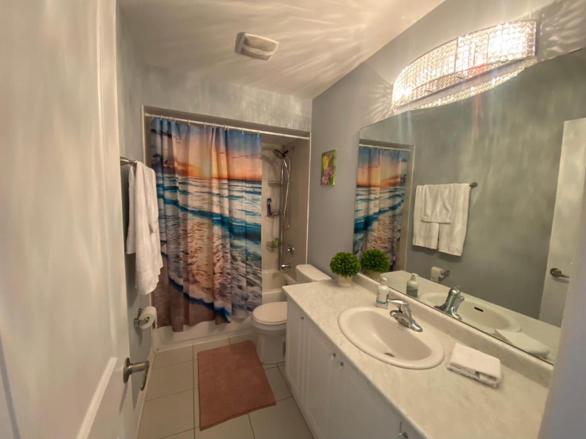 2 Bedroom With 2 Ensuites Unit In リッチモン・ドヒル エクステリア 写真